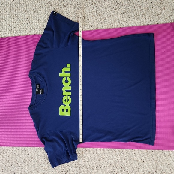Bench XL Tshirt - Picture 6 of 7